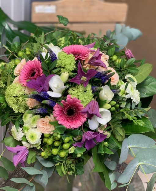 Lyxbukett med blandade blommor & färger